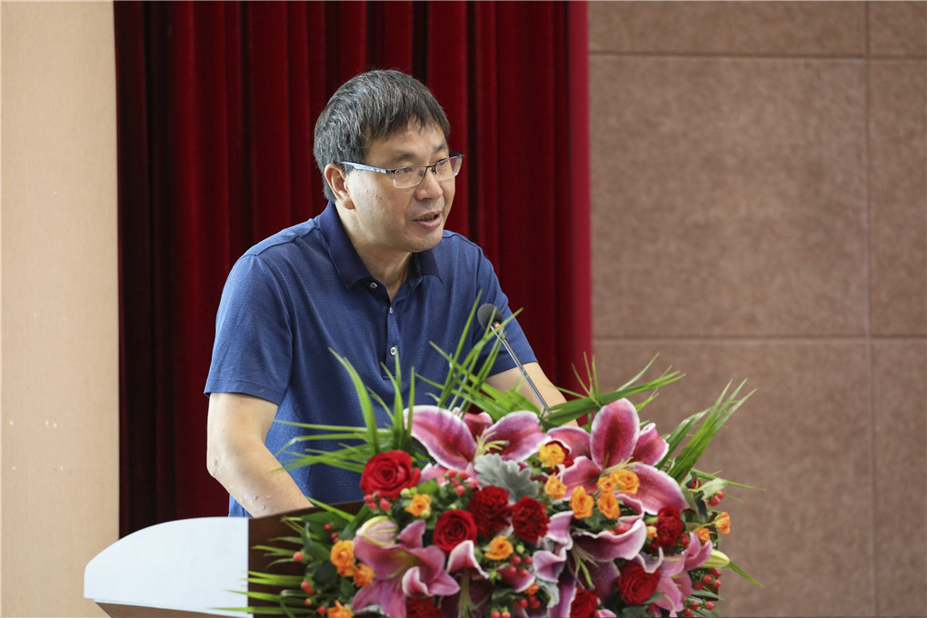 民生学院院长郑逢斌致辞